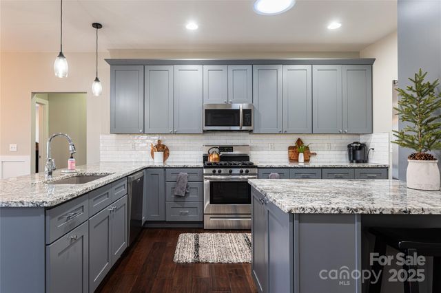 307 Kristy Cabe Drive, Fletcher, NC 28732