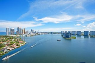 19101 NE 36th Ct 2912, Aventura, FL 33180