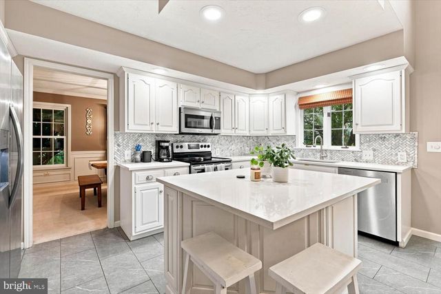 140 OLDE FIELD DR, Lititz, PA 17543