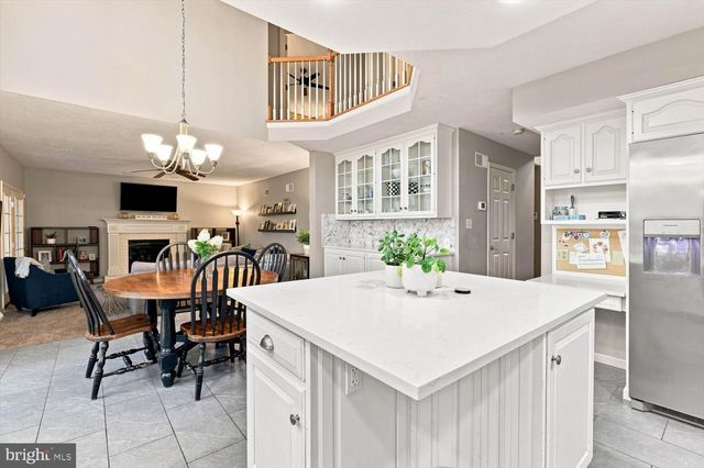 140 OLDE FIELD DR, Lititz, PA 17543
