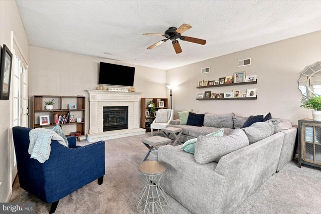 140 OLDE FIELD DR, Lititz, PA 17543