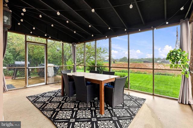 140 OLDE FIELD DR, Lititz, PA 17543