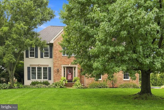 140 OLDE FIELD DR, Lititz, PA 17543