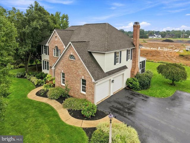 140 OLDE FIELD DR, Lititz, PA 17543