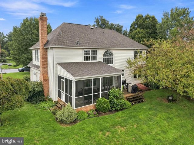 140 OLDE FIELD DR, Lititz, PA 17543