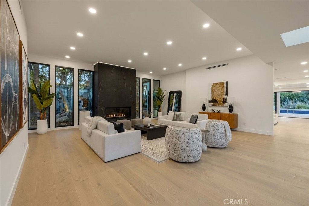 17414 Cumpston Street, Encino, CA 91316 — exterior