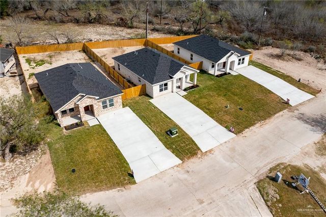 302 Kika De La Garza Boulevard, La Joya, TX 78560