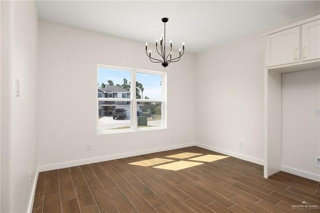 302 Kika De La Garza Boulevard, La Joya, TX 78560