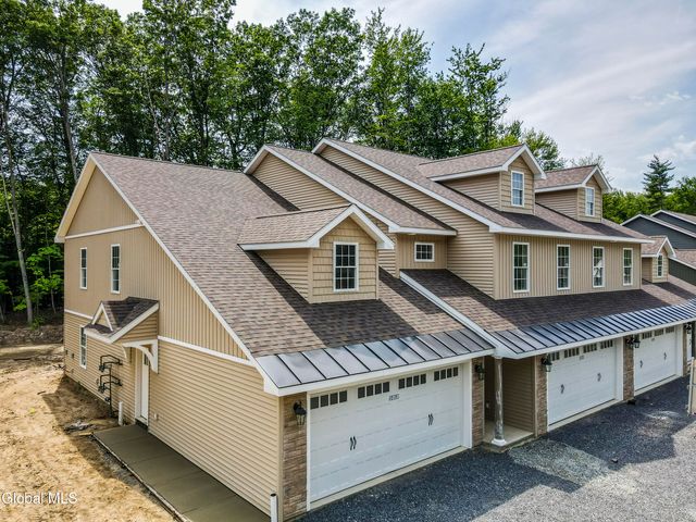 141 Carriage Boulevard, Rotterdam, NY 12306