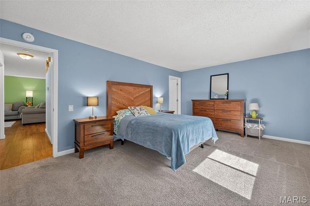 2558 Pheasant Run Drive, Maryland Heights, MO 63043