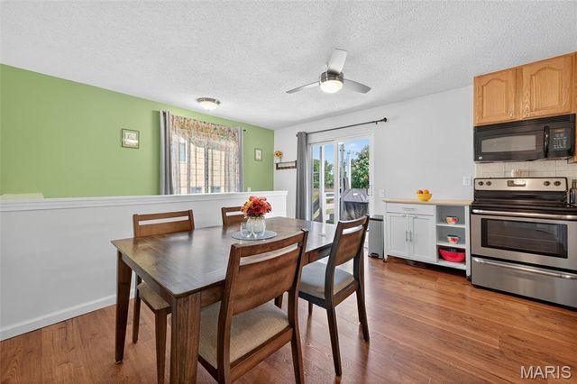 2558 Pheasant Run Drive, Maryland Heights, MO 63043