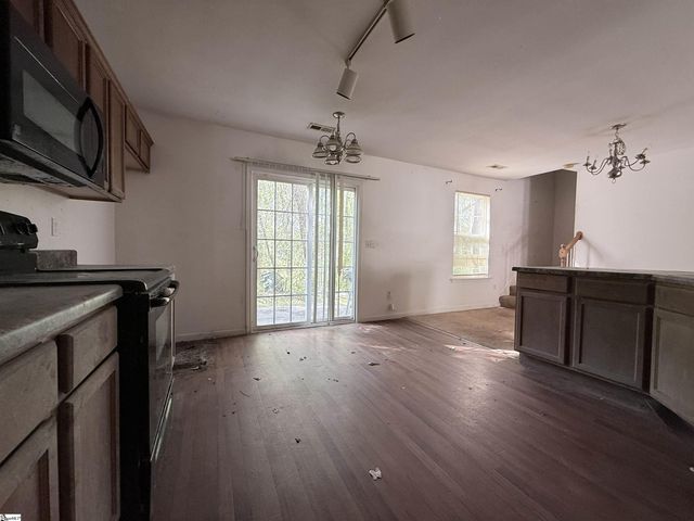 88 Birdsong Lane, Taylors, SC 29687