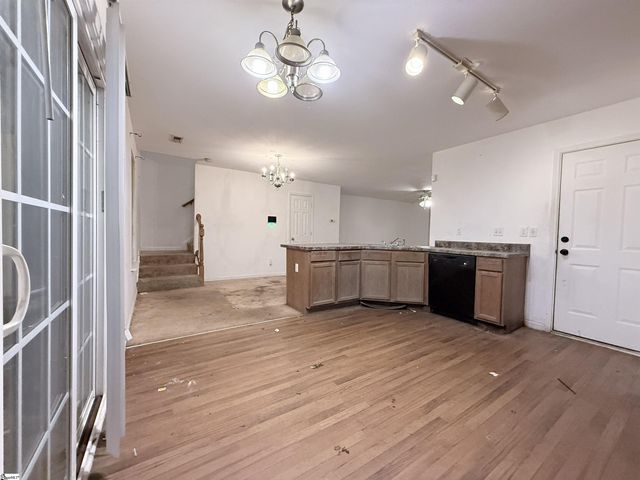 88 Birdsong Lane, Taylors, SC 29687