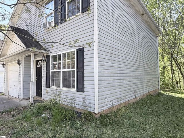88 Birdsong Lane, Taylors, SC 29687