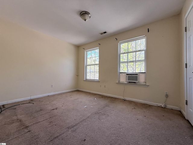 88 Birdsong Lane, Taylors, SC 29687