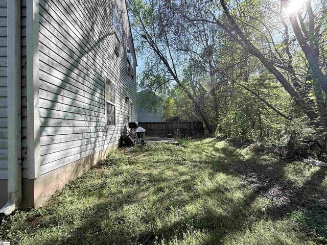 88 Birdsong Lane, Taylors, SC 29687