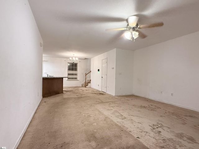 88 Birdsong Lane, Taylors, SC 29687