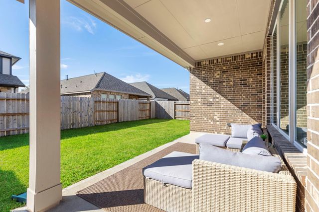 444 Texoma Plains Drive, Conroe, TX 77304