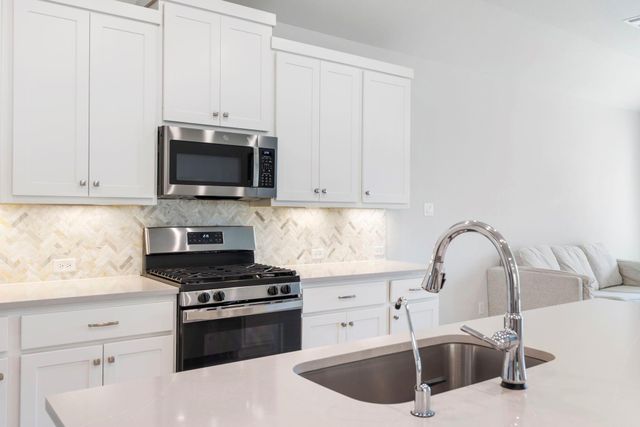 444 Texoma Plains Drive, Conroe, TX 77304
