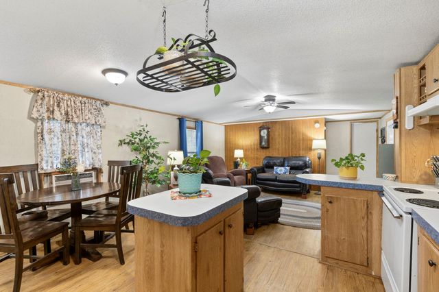 25139 Weeren Road, Montgomery, TX 77316