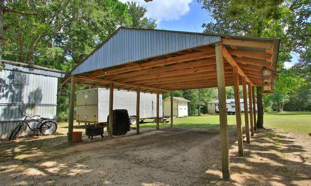25139 Weeren Road, Montgomery, TX 77316