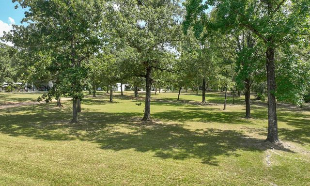 25139 Weeren Road, Montgomery, TX 77316