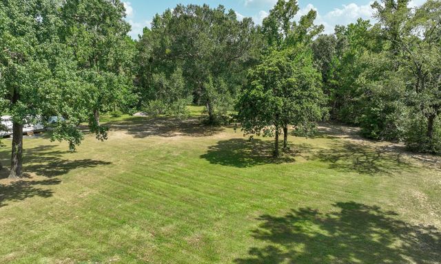 25139 Weeren Road, Montgomery, TX 77316