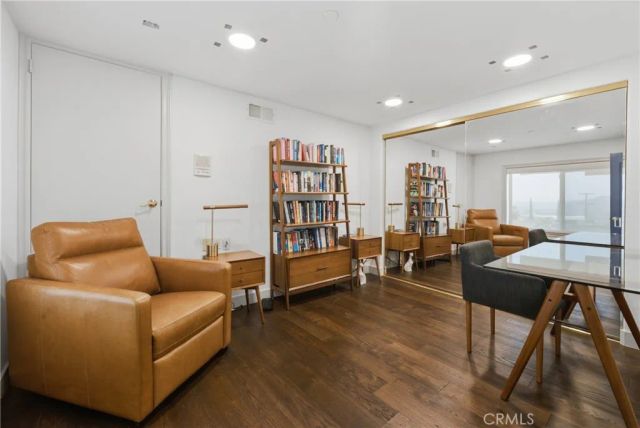 260 Kempton, Glendale, CA 91202