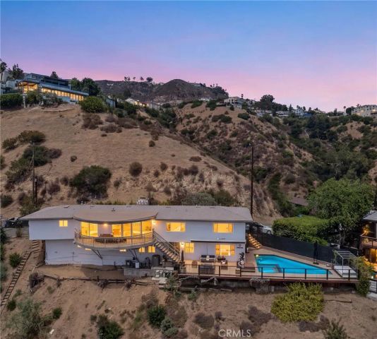 260 Kempton, Glendale, CA 91202