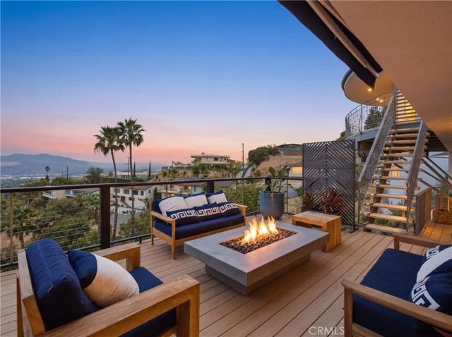 260 Kempton, Glendale, CA 91202