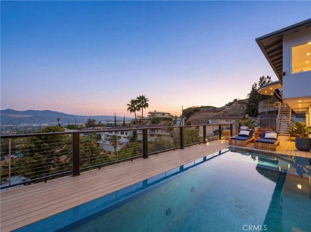 260 Kempton, Glendale, CA 91202