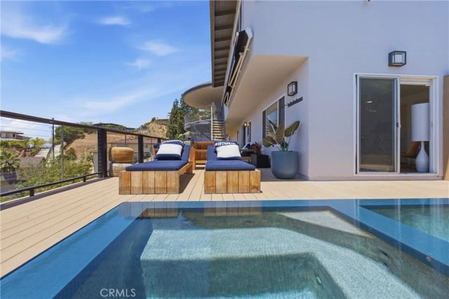 260 Kempton, Glendale, CA 91202