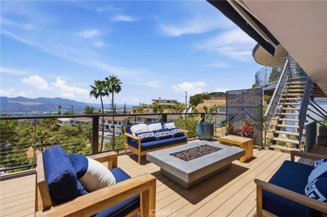 260 Kempton, Glendale, CA 91202