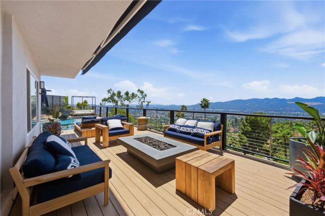 260 Kempton, Glendale, CA 91202