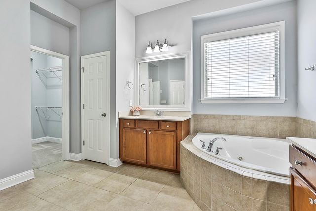 15 Mossy Rock Court, Newnan, GA 30265