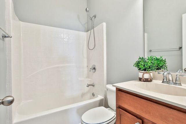 15 Mossy Rock Court, Newnan, GA 30265