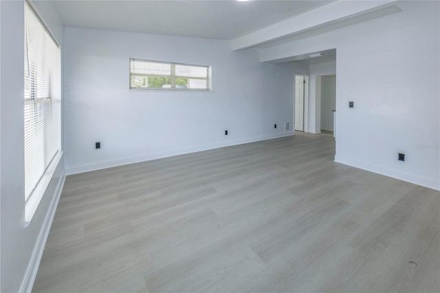 831 WOODLAWN STREET, Clearwater, FL 33756