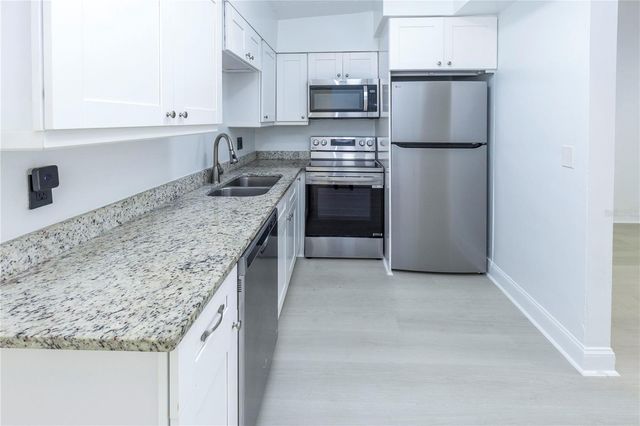 831 WOODLAWN STREET, Clearwater, FL 33756