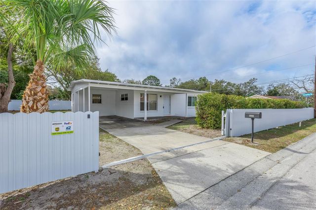 831 WOODLAWN STREET, Clearwater, FL 33756