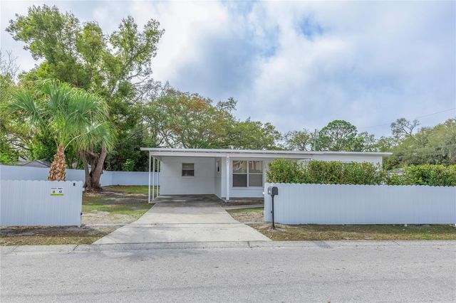 831 WOODLAWN STREET, Clearwater, FL 33756