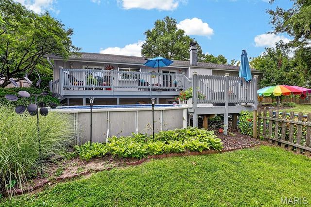 1441 Woodstone Drive, St Charles, MO 63304