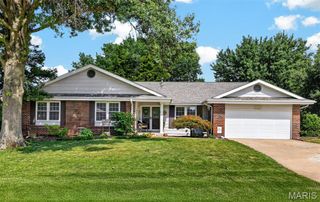 1441 Woodstone Drive, St Charles, MO 63304