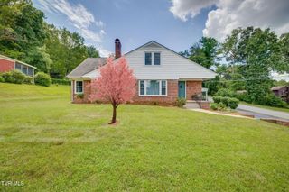 215 Cherry Lane, Bristol, VA 24201