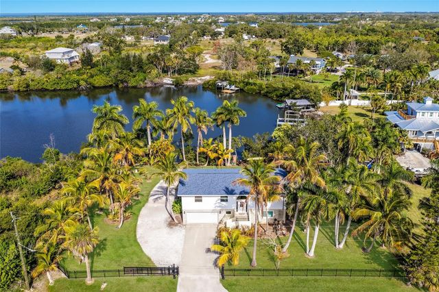 898 BAYSHORE DRIVE