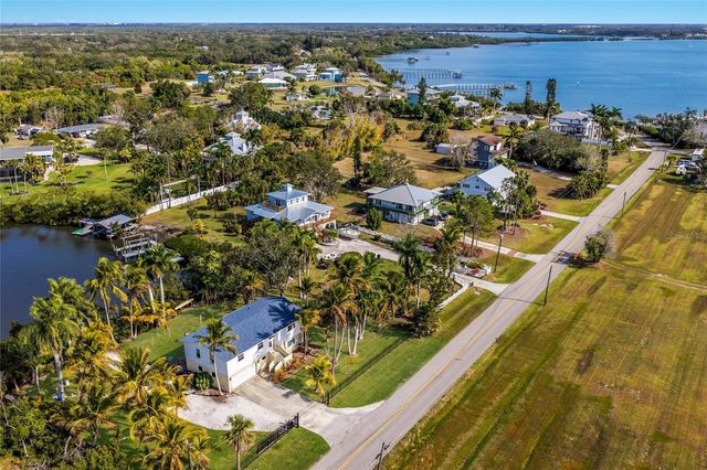 898 BAYSHORE DRIVE, Terra Ceia, FL 34250