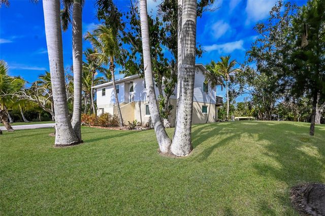 898 BAYSHORE DRIVE, Terra Ceia, FL 34250