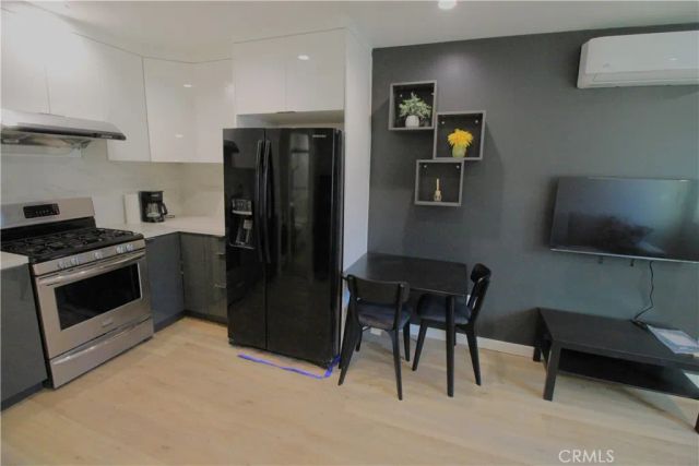 17546 Martha Street, Encino, CA 91316