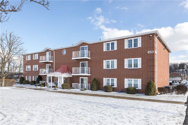 850 S Main St 108, South Strabane, PA 15301