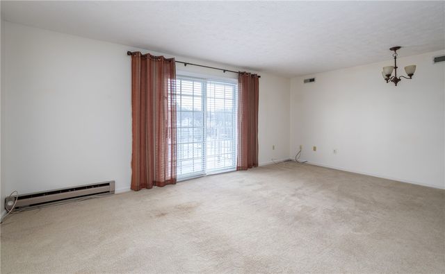 850 S Main St 108, South Strabane, PA 15301