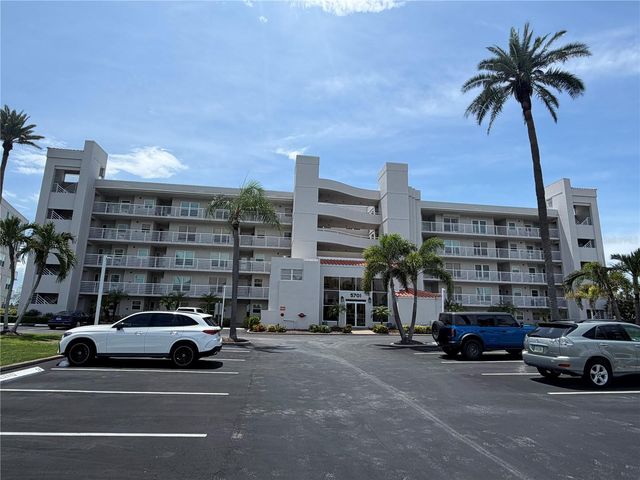5701 BAHIA DEL MAR CIRCLE 407, St Petersburg, FL 33715